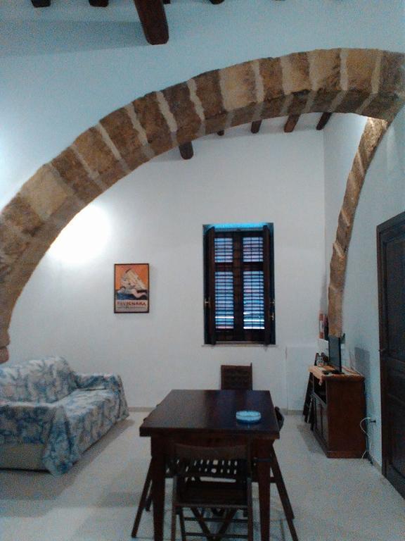 Residence Marsala Antica Rum bild